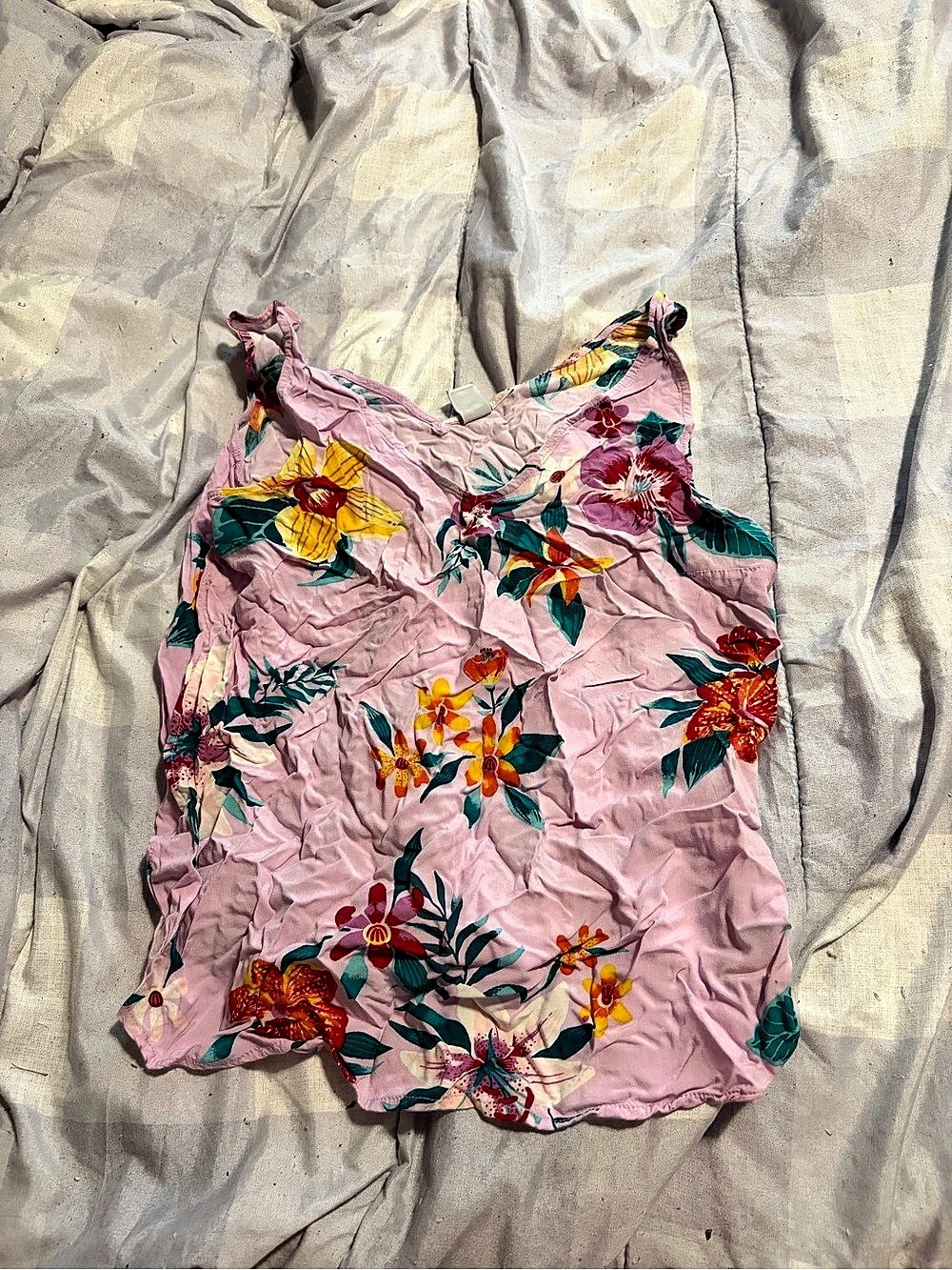 Old Navy Floral Camisole in Pink Size Small Like New